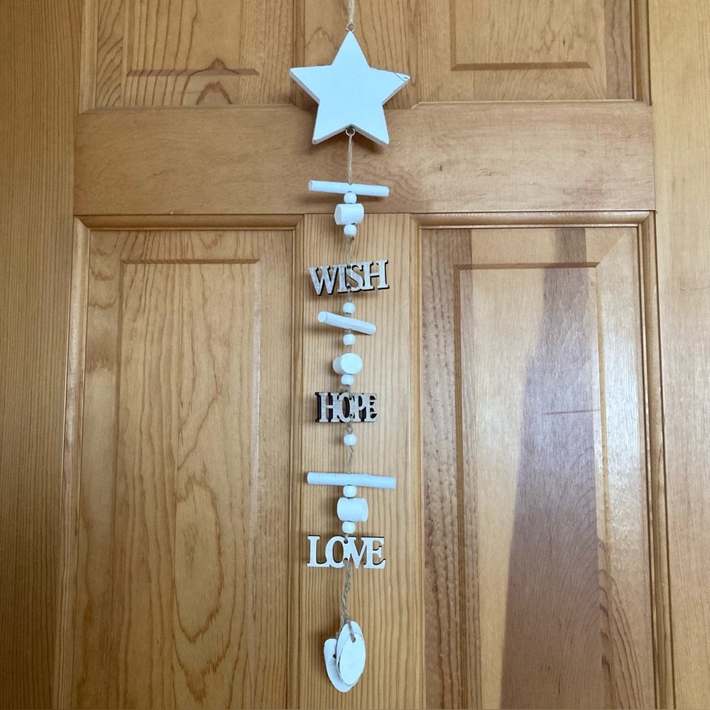 White ⭐️ Star ⭐️ Wooden Hanging Wall Decor - WISH, HOPE, LOVE